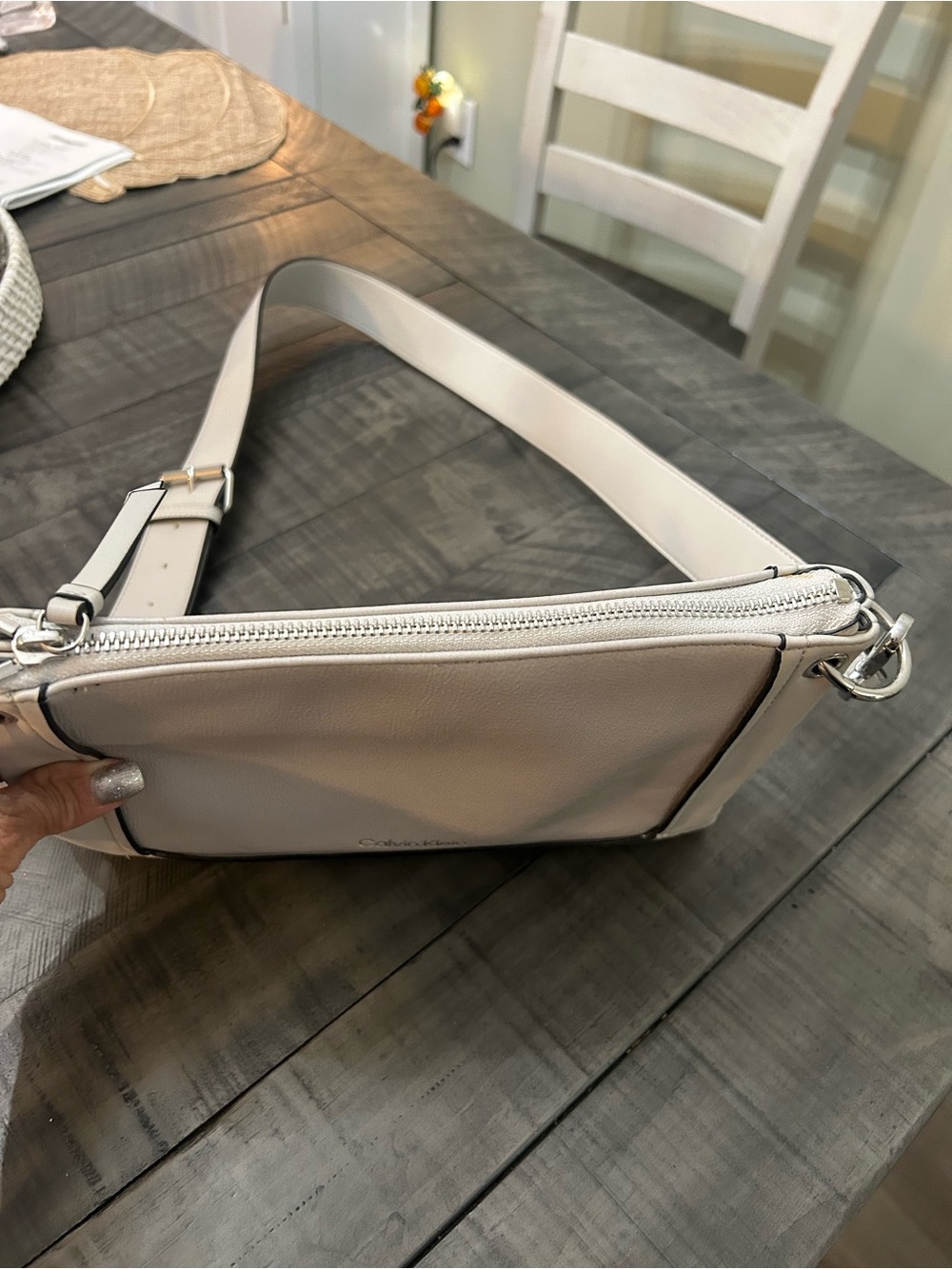 Women's Calvin Klein  Leather Shoulder Bag in silver/grey